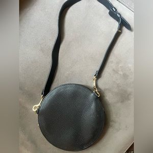 Cuyana leather belt bag